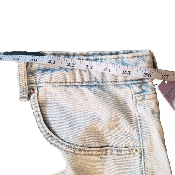 WILD FABLE Women's Plus Jean Shorts Size 30 Light Super High Rise Cut-Off NWT - Picture 8 of 12